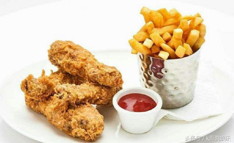 在肯德基你敢这么说，员工会秒懂暗号，直接给你更足量的大鸡块！-肯德基员工叫什么