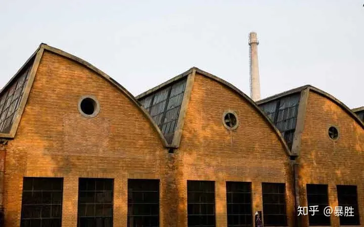 798艺术区，一块神奇的地方，是艺术的前沿还是疯子的天堂-798艺术区攻略参考路线