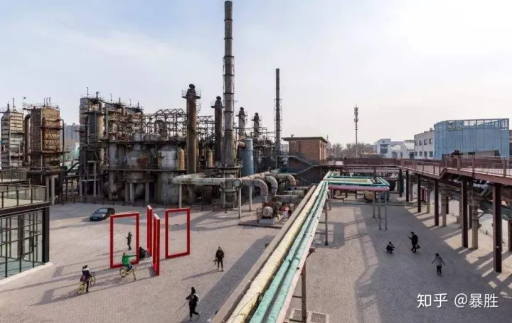 798艺术区，一块神奇的地方，是艺术的前沿还是疯子的天堂-798艺术区攻略参考路线