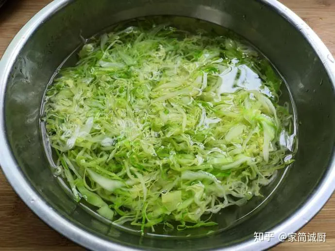 别看不起眼的包菜，这做法虽简单，但真好吃-空气炸锅包菜做法