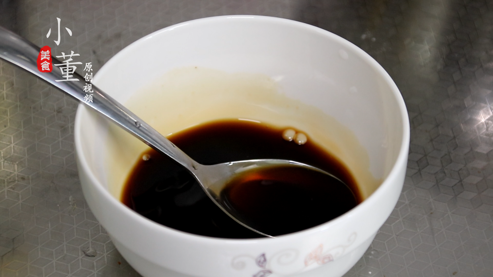 1颗包菜，简单易炒，酸辣开胃又下饭，老婆隔三差五就要吃-包菜怎么炒更好吃视频