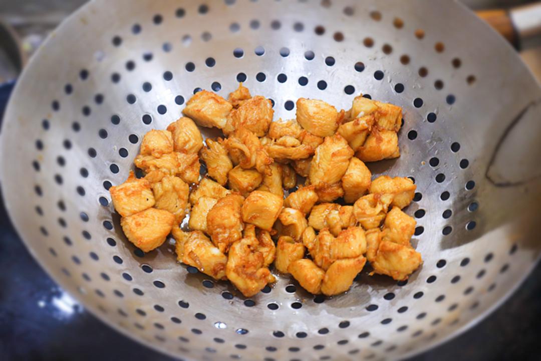 秋天，遇到包菜敞开吃，天然叶酸高！简单一炒比肉香，顿顿都光盘-包菜含有叶绿素吗