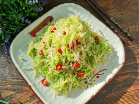 夏天必备包菜，实惠营养，容易保存，好吃到停不下来！-包菜的保鲜方法与流程