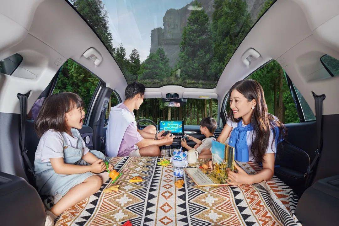 【新车】更有AI的家庭SUV，2024款AION V Plus上市15.99万起-aion v plus 7座