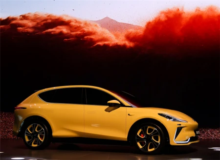 新车上市智己LS7，40万元级别的中大型纯电SUV，能成为市场新宠吗-智己汽车纯电动平台