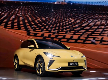 新车上市智己LS7，40万元级别的中大型纯电SUV，能成为市场新宠吗-智己汽车纯电动平台