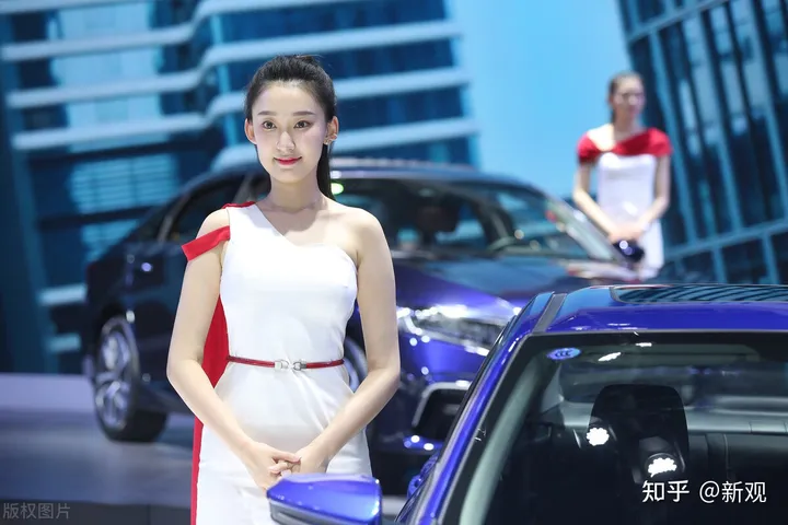 油价下跌超355元/吨，今日加油站92/95号汽油售价表，油价大跌超过2毛-今日加油站油价92汽油价格表