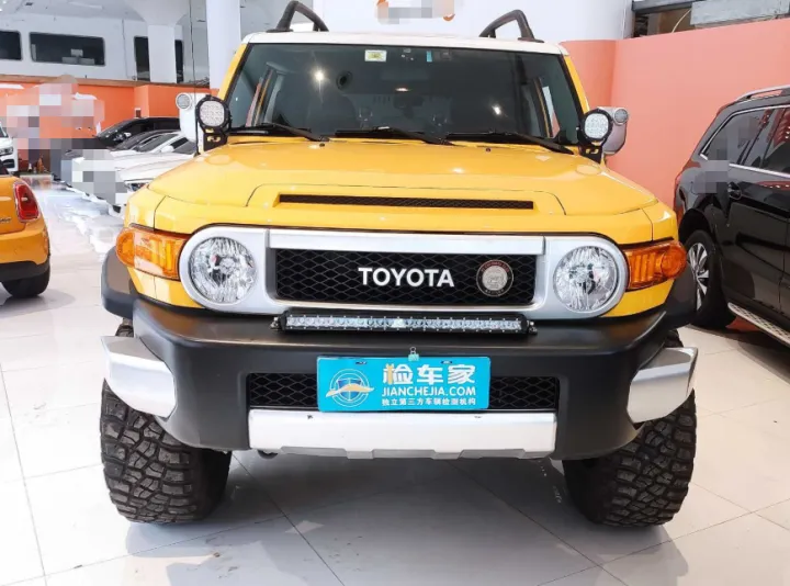 比市场低5万的丰田FJ酷路泽竟然没人要？这辆07款的车让买主兴奋-2013款fj 酷路泽中规