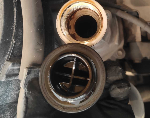 比市场低5万的丰田FJ酷路泽竟然没人要？这辆07款的车让买主兴奋-2013款fj 酷路泽中规