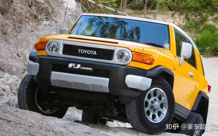 男人的大玩具，丰田FJ酷路泽，既个性又复古的全能越野车！-丰田f句酷路泽