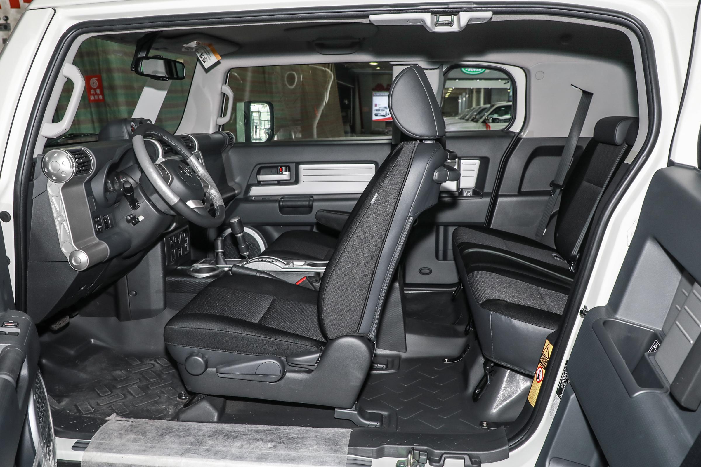 新车 | 海外售价约29万元，2023款丰田FJ 酷路泽发布，配4.0升V6动力-丰田fj酷路泽还会再出新款吗