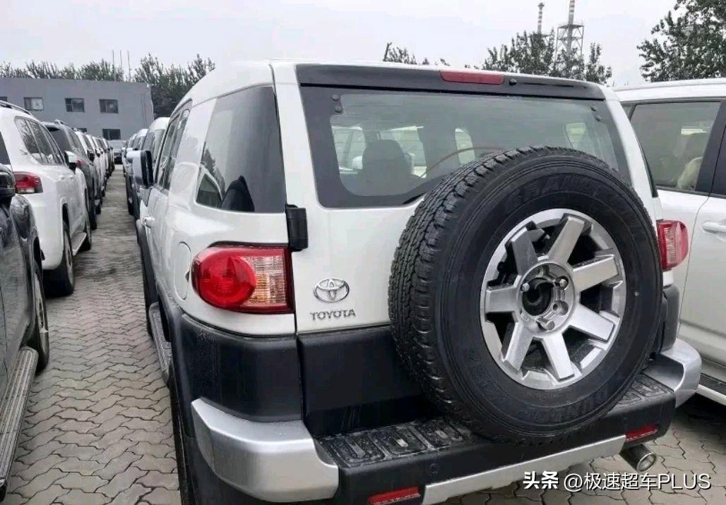 酷似越野“大玩具”，FJ酷路泽“新版本”来了，国六4.0引擎+四驱-丰田fj酷路泽换代