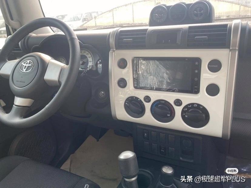 酷似越野“大玩具”，FJ酷路泽“新版本”来了，国六4.0引擎+四驱-丰田fj酷路泽换代