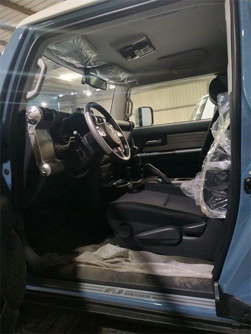 23款丰田FJ酷路泽对开门越野参数及报价-20款丰田FJ酷路泽XTREME