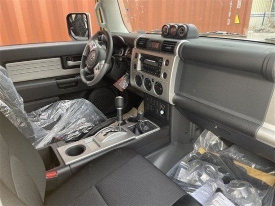 2023款丰田酷路泽FJ经典越野车售50多万-2020款丰田fj酷路泽值得买吗