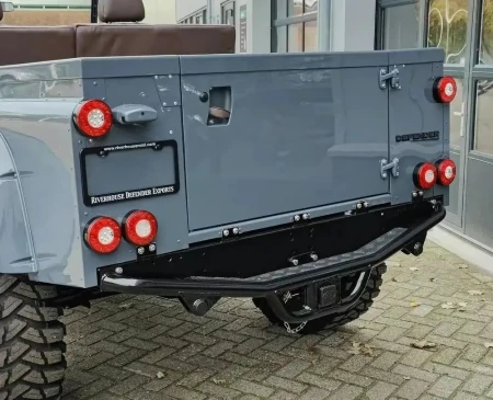 路虎卫士“全地形”越野车诞生！实力超越FJ酷路泽，堪称越野利器-路虎卫士的越野车