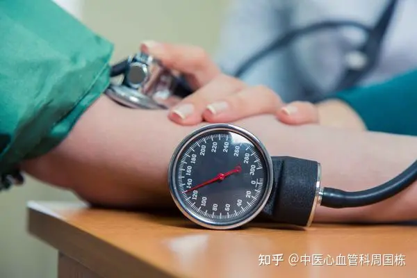 哪些食物对高血压患者有降血压的效果呢？（哪些食物对降血压有一定的作用）