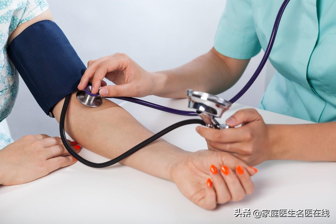高血压迟迟不退？多与5种食物相关，想恢复很简单，别吃就好（高血压不介意吃什么水果）