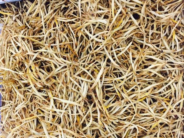 常吃这4种蔬菜，可以控制血压，减轻头晕，很多人不知道，了解下（吃什么蔬菜治疗高血压效果最好）