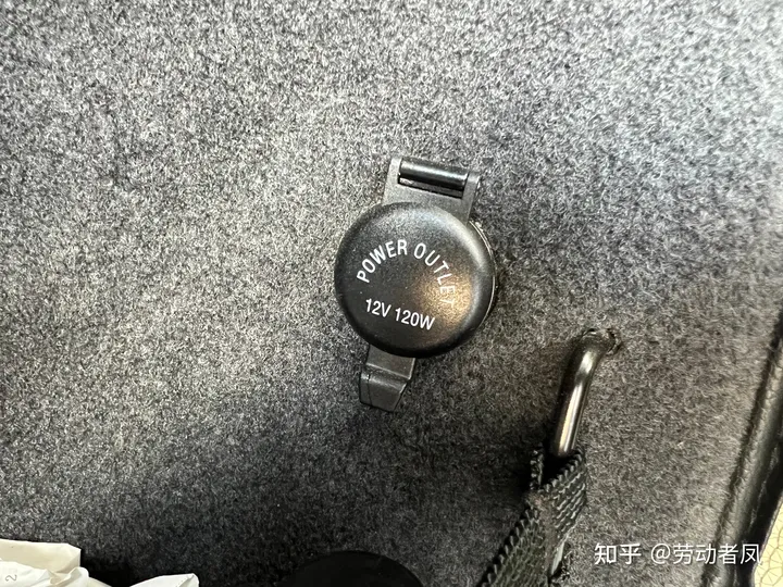 唐DM-i每天一个小技巧，用车没烦恼——轮胎故障处理补胎液的使用-唐dm换胎后胎压监测信号异常