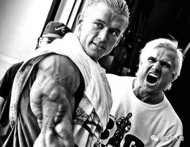 健美小巨人——李·普瑞斯特（李普利斯特手臂训练）