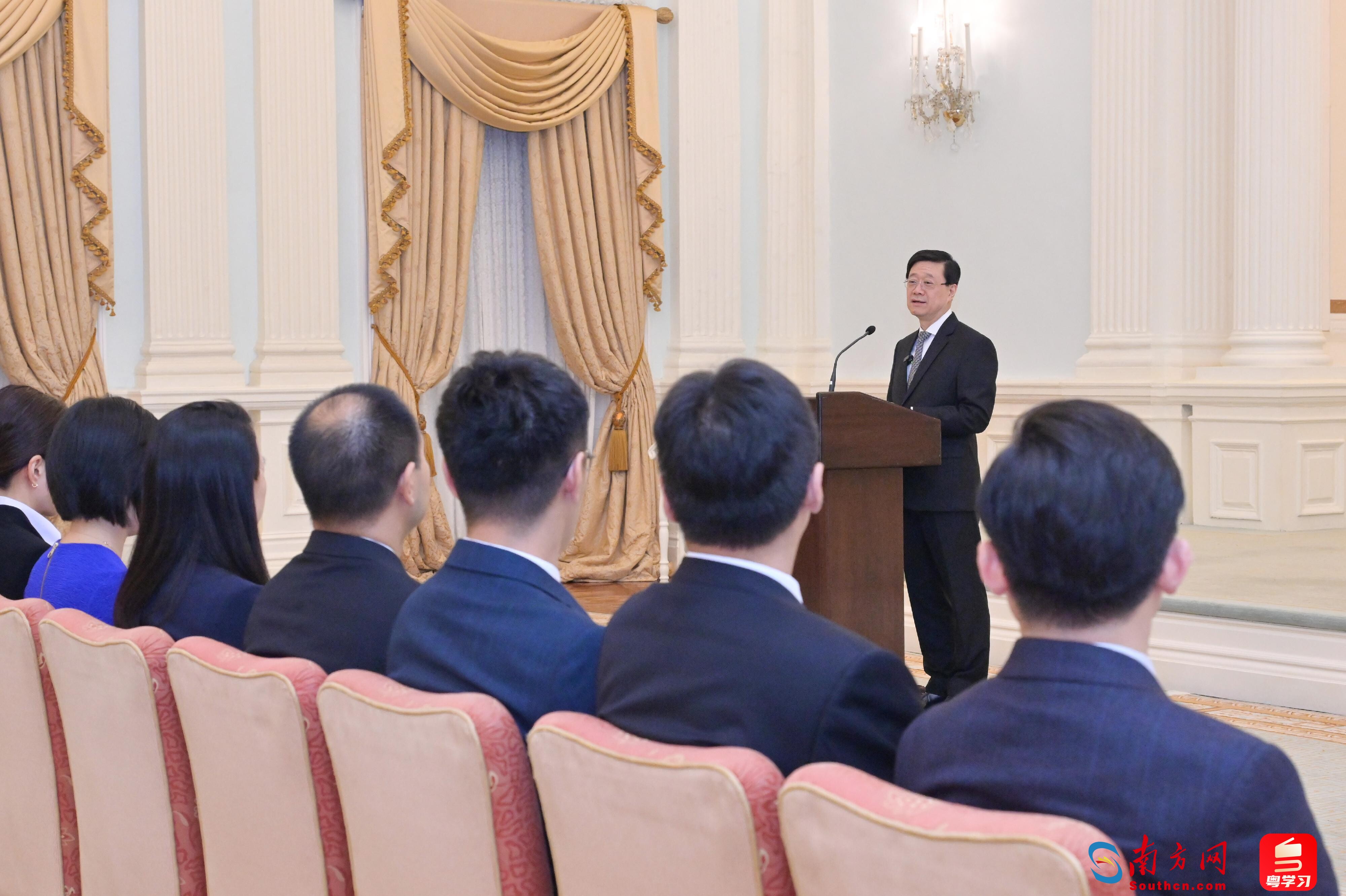 李家超与香港载荷专家候选人会面