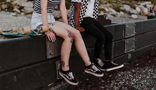 2020最催泪的七首情歌：错过的是风景，遗憾的才是人生（2020年催泪情歌）