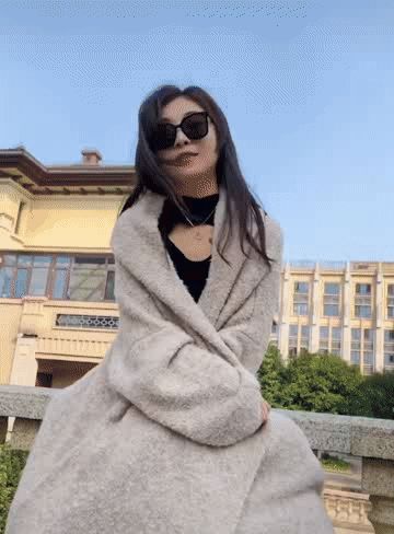 30岁未婚女模特买精生下混血三胞胎，做第二个叶海洋，两人底气相同（叶海洋5国混血）