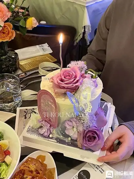 母亲节的仪式感丨鲜花蛋糕“火爆”！济南一蛋糕店预计售出300个-济南蛋糕团购app