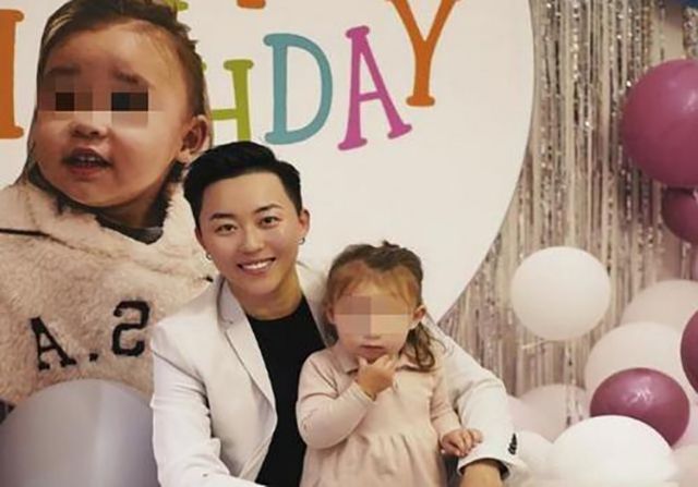 千万身价叶海洋，跳过结婚，携50万自己生5国混血，又当爹又当娘（叶海洋的女儿和生父见面了吗）