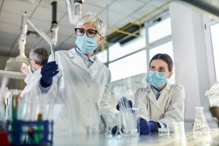 生物制药洁净实验室中UPS电源的应用和供电系统（生物实验室净化公司名称）