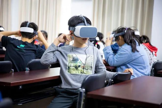 VR虚拟现实，让虚拟无限接近真实！（vr虚拟现实制作教程）