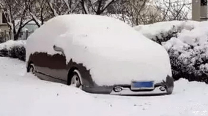 冷天启动汽车要先热车吗？老司机：说最后一次，别等拉缸了才知道-冬天冷车启动几分钟正常