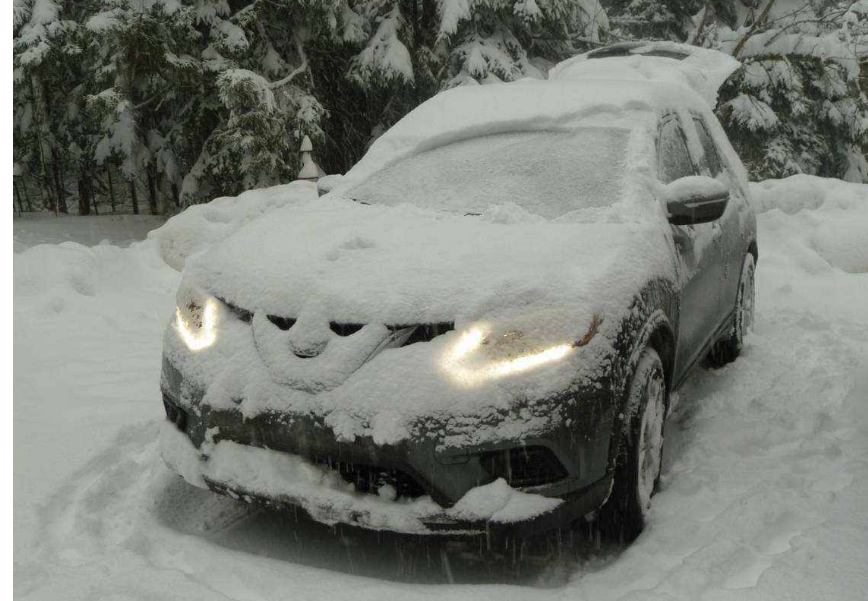 冬天启动车辆，到底需不需要热车？修车工说出答案-冬天启动要热车吗