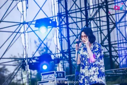 这个差点成为音乐老师的00后，被称为新世代中最浪漫的rapper（00后最强的音乐人排名）