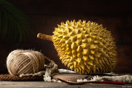 一个榴莲的营养价值高吗，吃榴莲要注意什么，吃榴莲会发胖吗？（一个榴莲几个人吃合适）