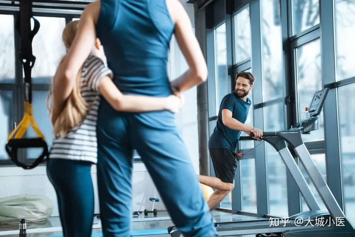 20岁女孩在减肥营中猝死，体重多少才算胖？外貌焦虑请适可而止-20岁女生减肥猝死