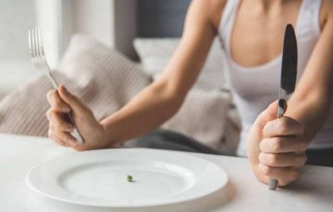 为爱减肥的广东少女走了，家人心痛放她走，生前体重仅24.8公斤-暑假我最难忘的一件事作文