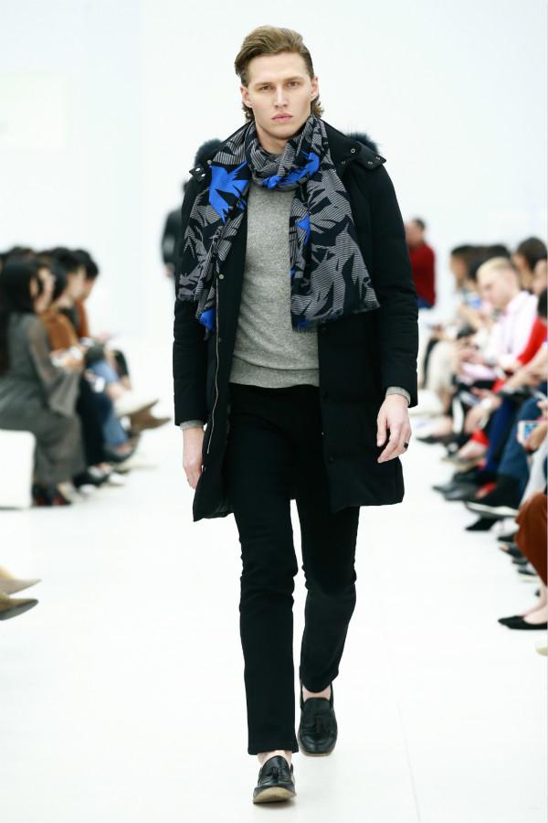 梵思诺2018秋冬系列大秀：再现梵高的印象派世界（梵思诺官网）