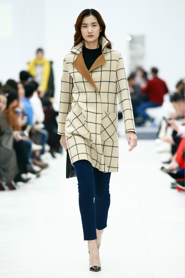 梵思诺2018秋冬系列大秀：再现梵高的印象派世界（梵思诺官网）