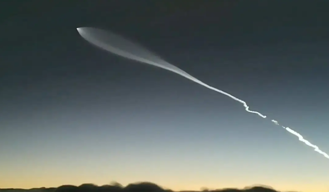 外星人已来地球？UFO坠毁，调查人员进入内部后遭遇时空扭曲-2021年外星人来地球