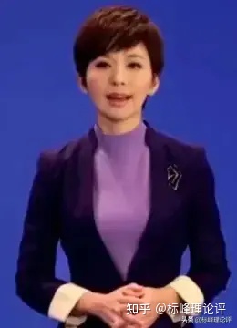 著名播音员欧阳夏丹已经从每晚7点“消失”了，她去哪儿了？这个问题已成为无数观众心中的疑问。-播音员欧阳夏丹退了吗