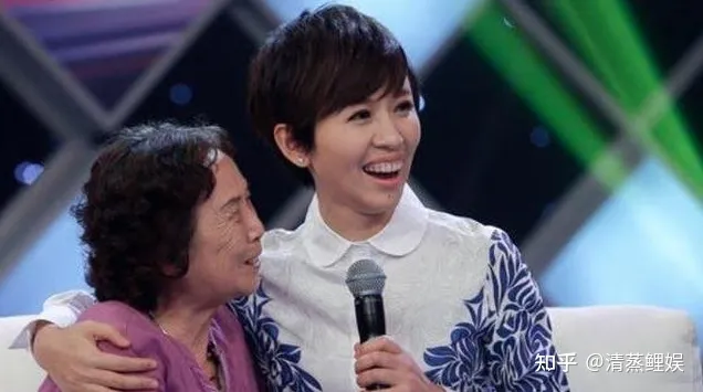 央视台面欧阳夏丹：消失一年惹争议，真相令人泪目，44岁依旧单身-央视欧阳夏丹简介