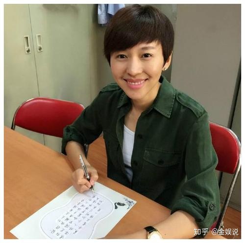 知名央视女主播欧阳夏丹最近去哪了？最近怎么没见她？-央视欧阳夏丹主持人