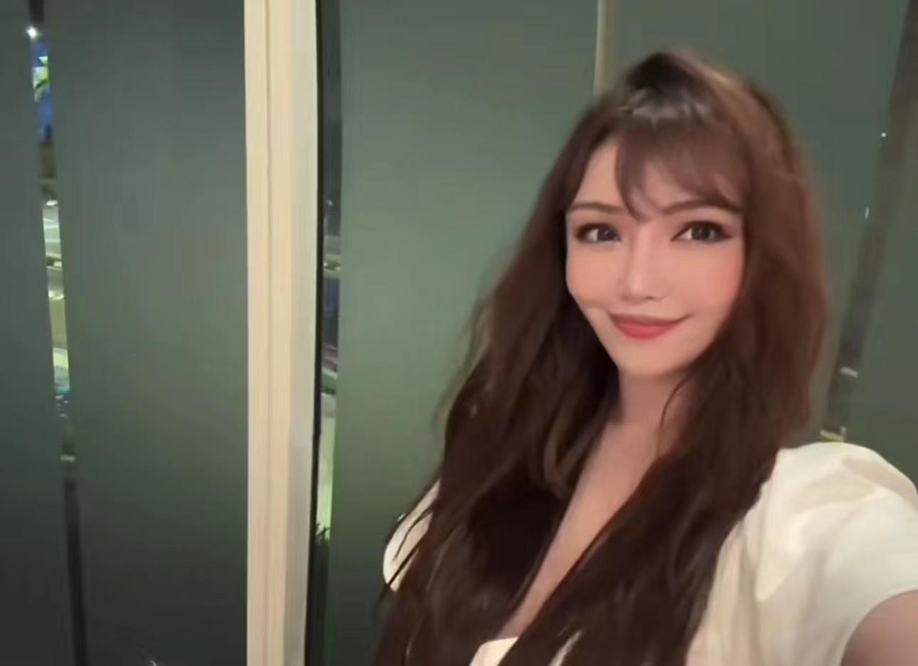 又一央视知名主持人辞职！染满头金发赴国外求学，化欧美妆大变样-央视主持人集体辞职