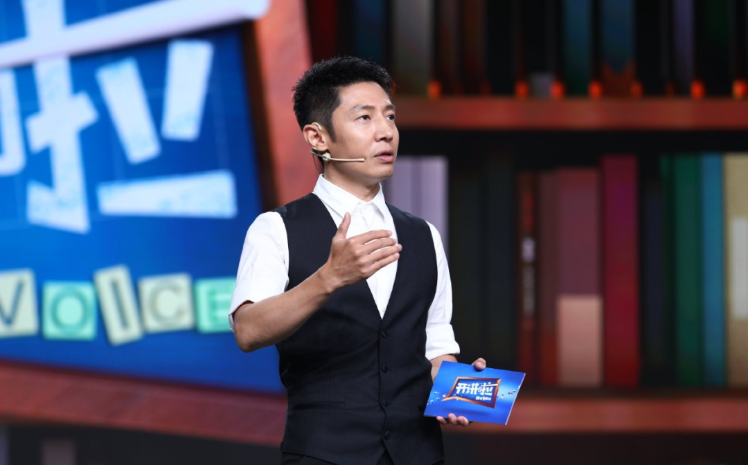 央视主持名单变动大！海霞等老面孔被删除，数位90后美女主持吸睛-央视主持人介绍