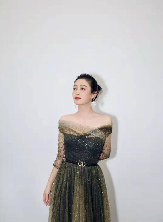 51岁陈红，减肥20斤，坦言：减肥方法只有一个，你也可以做到（陈红50岁）