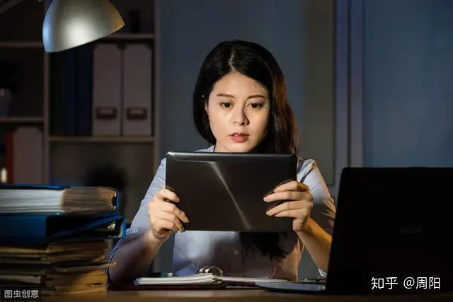 微信居然还有这样奇特的功能，快速锁定精准客户一键添加竟是如此简单！-微信怎样锁定客户群