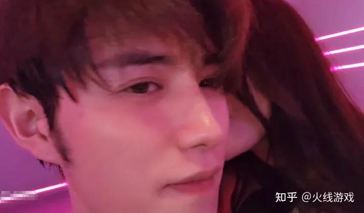 不愧是网恋祖师爷！江南第一深情童锦程开播两个月，订阅量破百万（江南第一深情和童锦程）