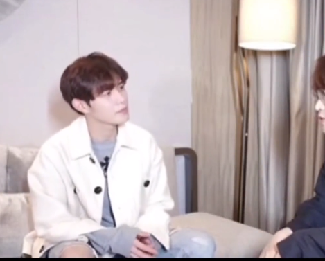 “渣男祖师爷”童锦程：全网最会交朋友的网红，邀请30位美女过节（童锦程资料 个人资料）